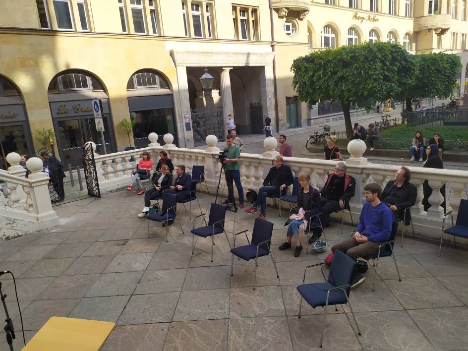 Music Speakers' Corner Auftakt für Vorhofgespräche mit Laufpublikum